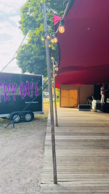 Laatste soundcheck! Om 20.00 uur start de prijsuitreiking en feestavond! Tot zo @drijverstc #dtk2025 #deventertennis