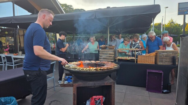 En nu genieten van een heerlijke bbq verzorgd door @rog.vistraiteur